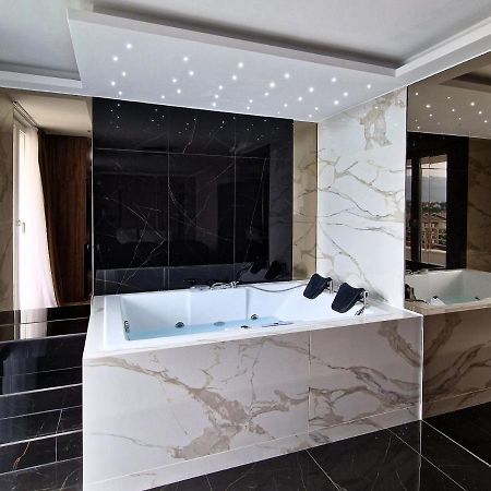 Petkov5Ki.Luxuryapartments Skopje Bagian luar foto