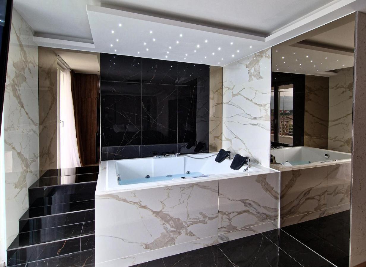 Petkov5Ki.Luxuryapartments Skopje Bagian luar foto