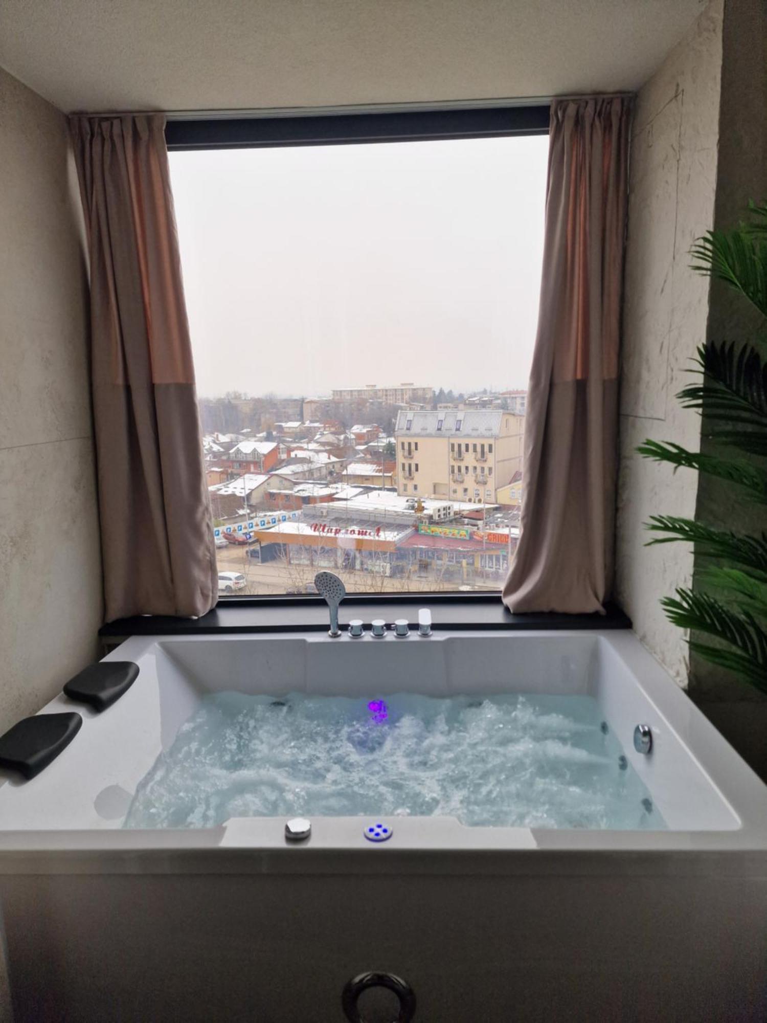 Petkov5Ki.Luxuryapartments Skopje Ruang foto